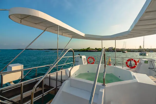 0edb3276-7d52-406a-9d07-94230226e1ff-humboldt-explorer-whirlpool-2