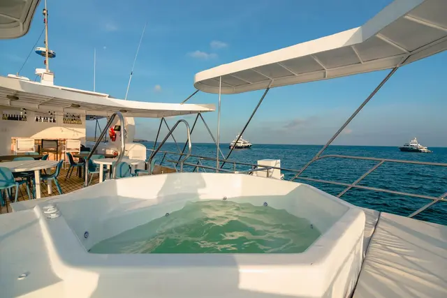 9c82d893-2fc8-4ccc-91b9-4fa8ed8329a8-humboldt-explorer-whirlpool-1