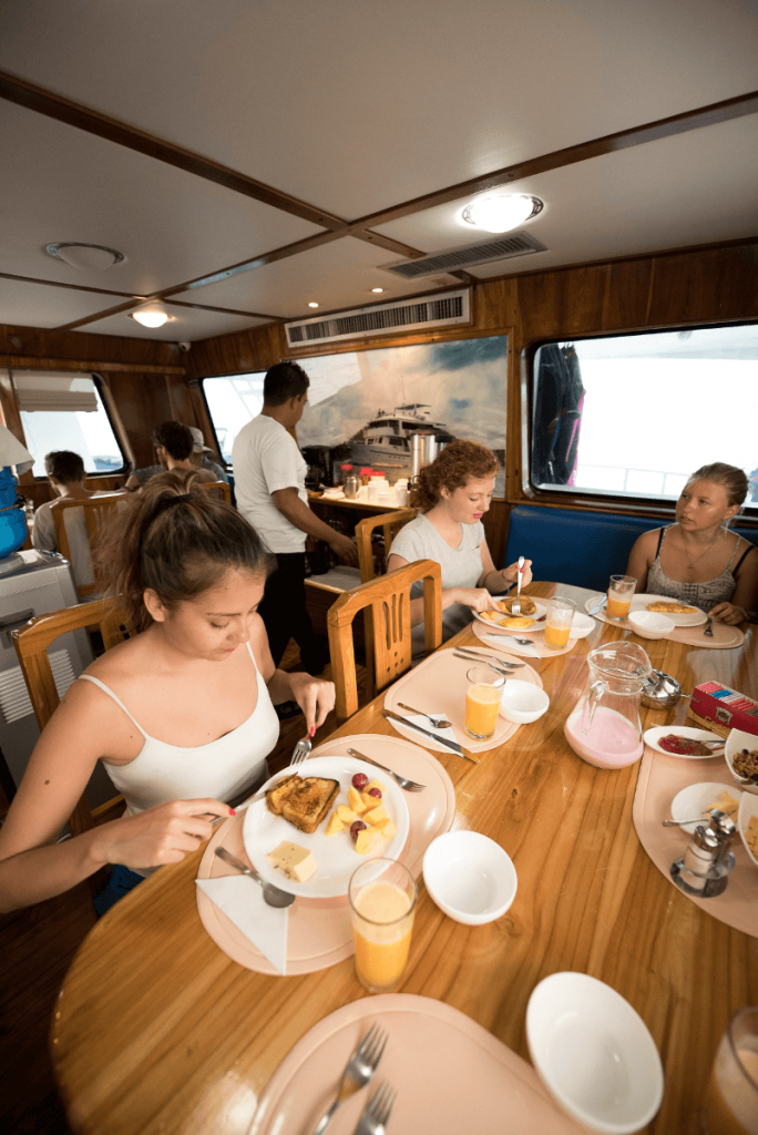 alojamiento-24-684x1024