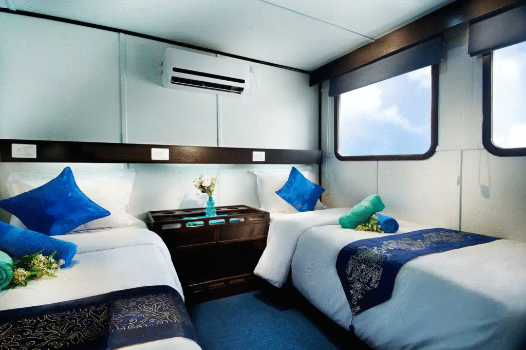 cabin_7_upper_deck_flexible_hr