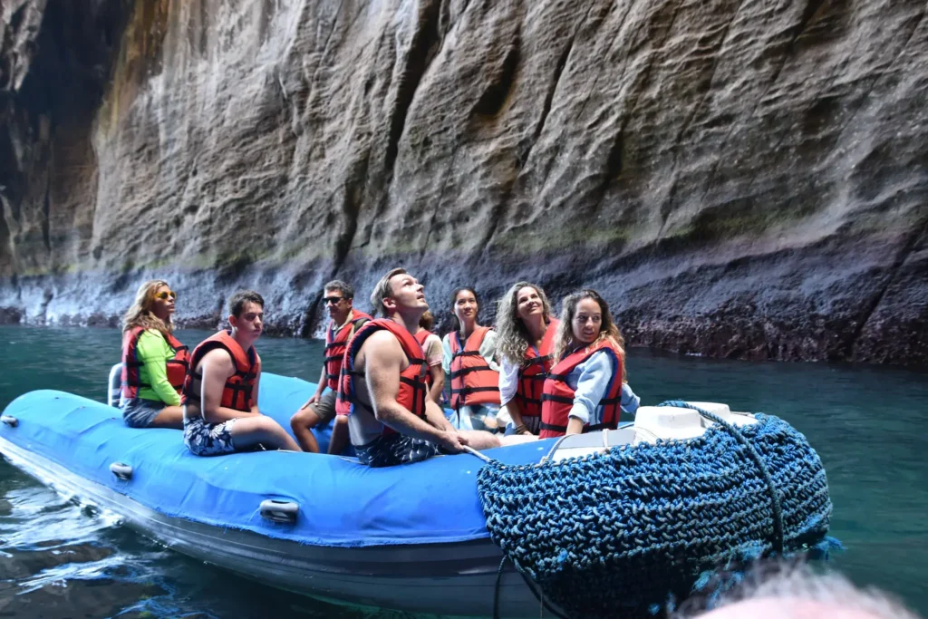 coral yachts Dinghy-Rides-1024x683