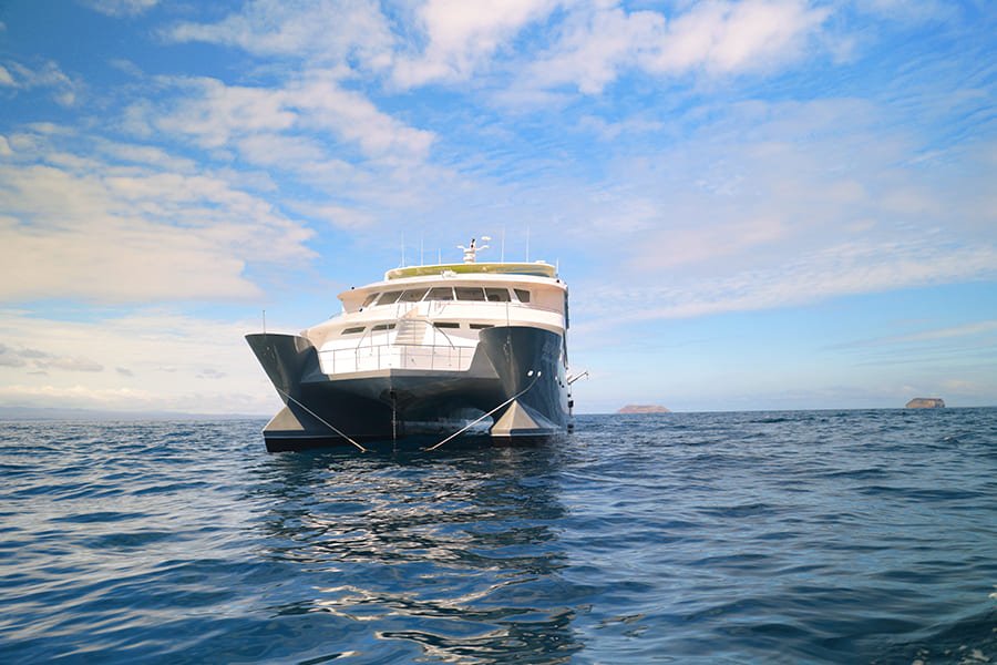 exterior1-ecogalaxy-catamaran