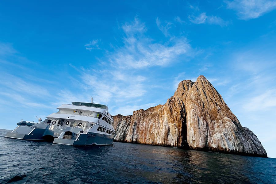 exterior6-ecogalaxy-catamaran