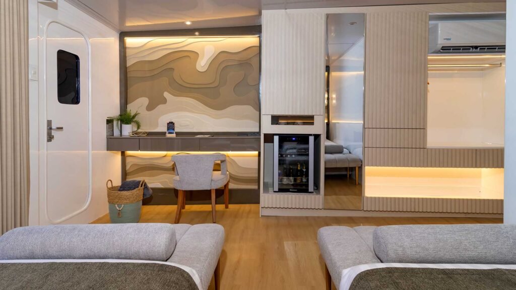 galaxy-sirius-cabin-twin-3