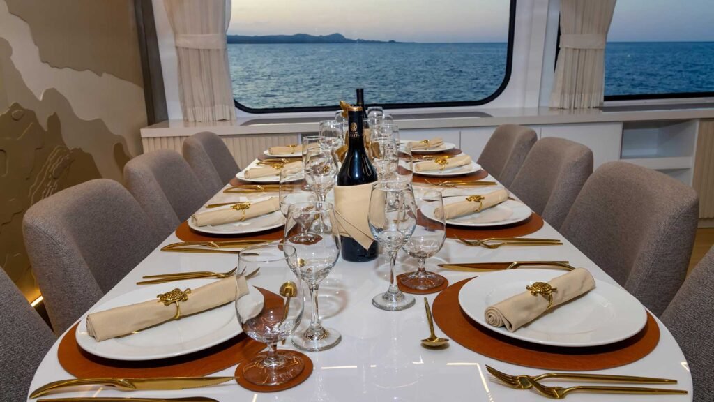 galaxy-sirius-dining-1