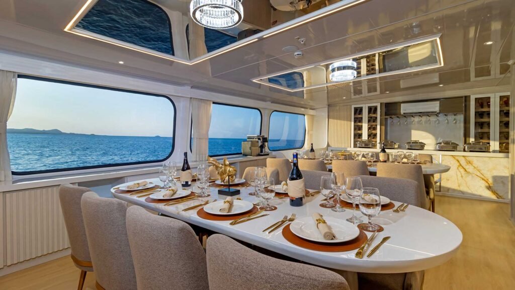 galaxy-sirius-dining-3