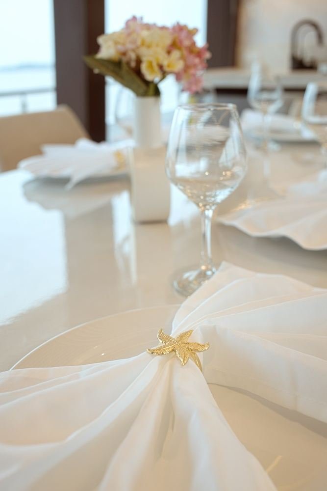 gmajestic-det-dining2