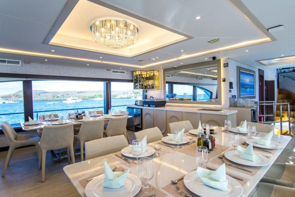 gmajestic-dining-area2