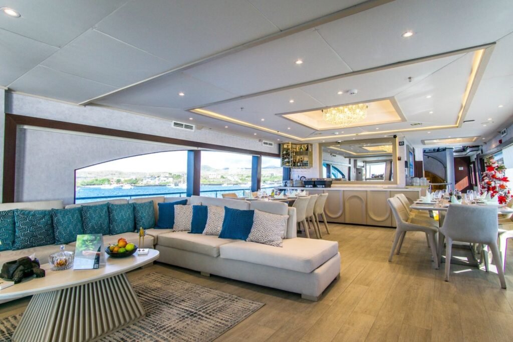 gmajestic-social-area1