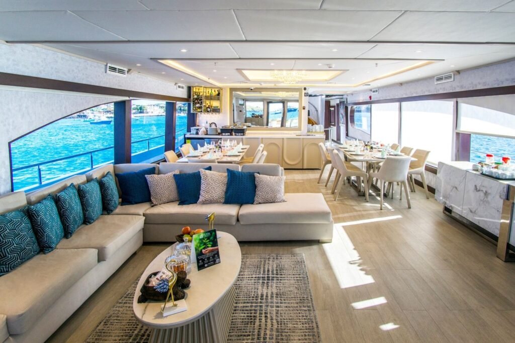 gmajestic-social-area2