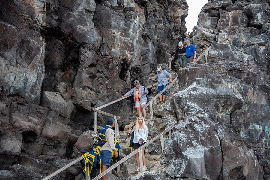 hiking2-ecogalaxy-catamaran