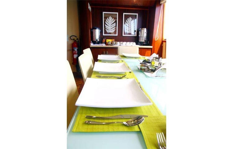 humboldt-explorer-dining2