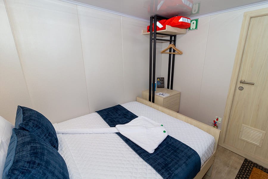 matrimonial-cabin8-galaxy-orion