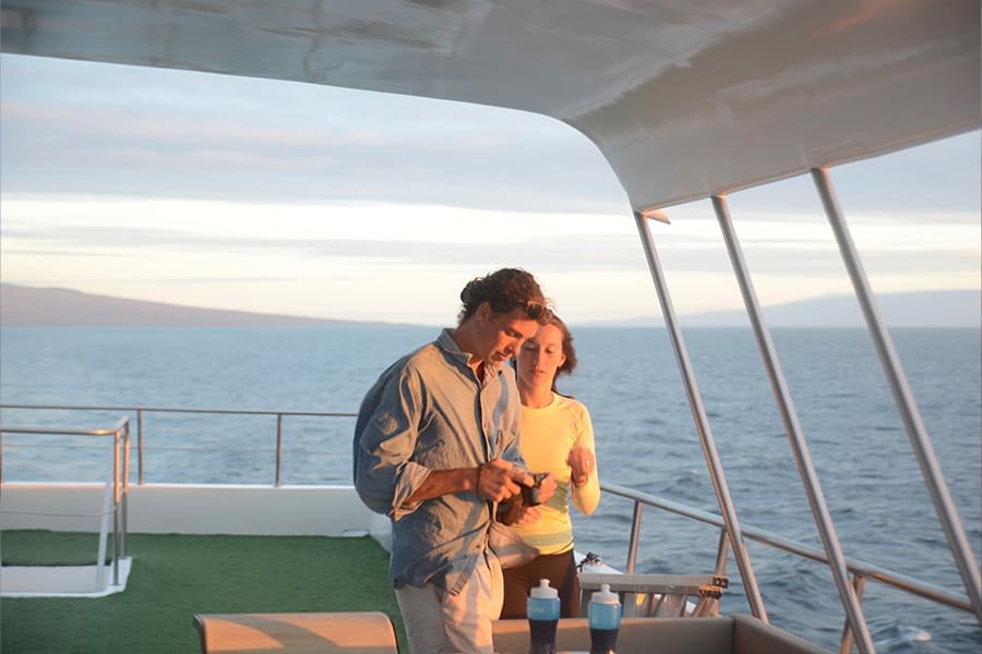 relaxing1-galaxy-yacht